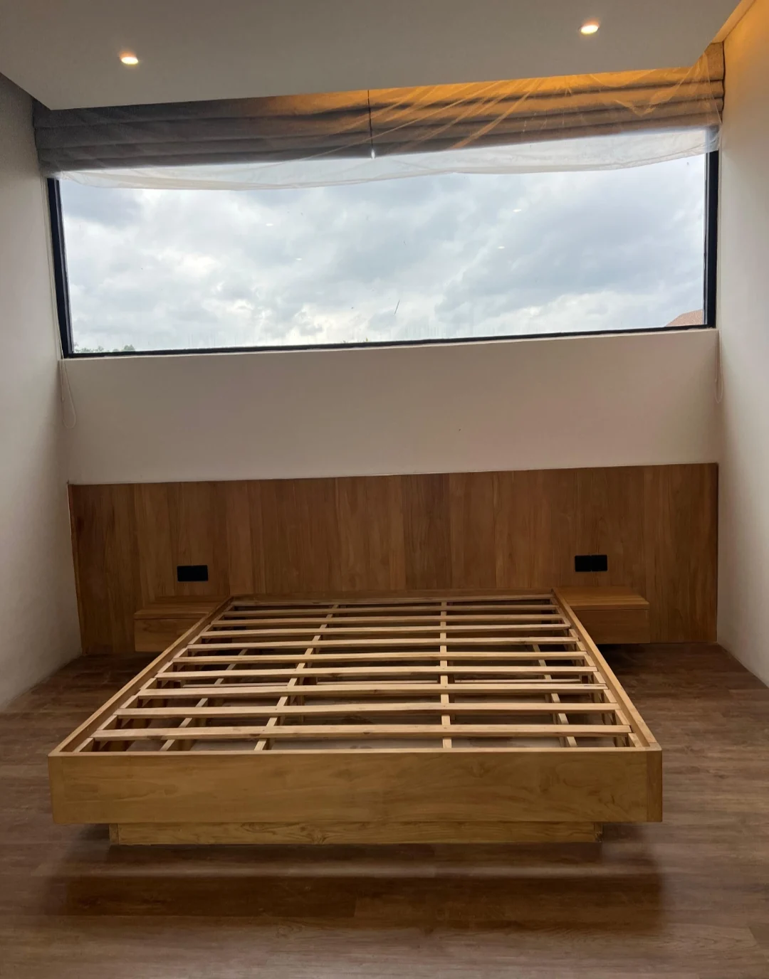 Symmetrical bedroom installation in the Tanarupa portfolio